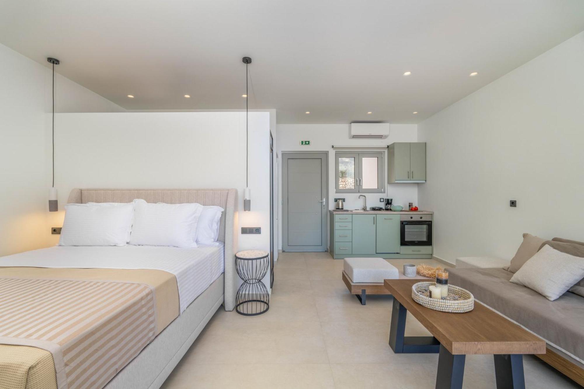 Mellamare Luxury Suites Атаніон Екстер'єр фото